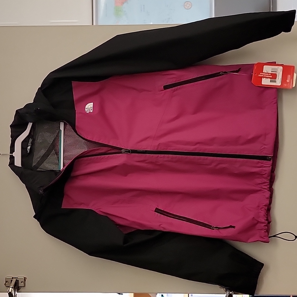 NWT $99 Women's Resolve The North Face Jacket sz L